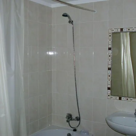 Beautiful 2-bed In Olhos De Agua Apartament Albufeira