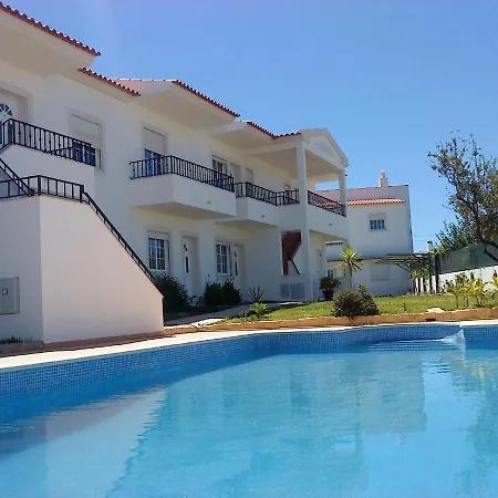 Beautiful 2-bed In Olhos De Agua Apartament