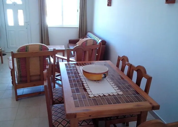Apartamento Beautiful 2-bed In Olhos De Agua Albufeira