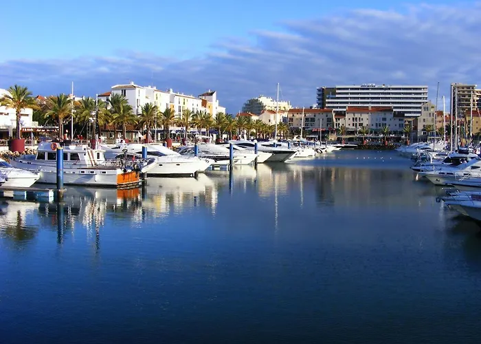 Beautiful 2-bed In Olhos De Agua Apartamento *