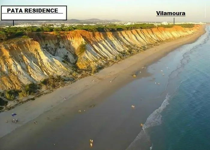 Beautiful 2-bed In Olhos De Agua Albufeira